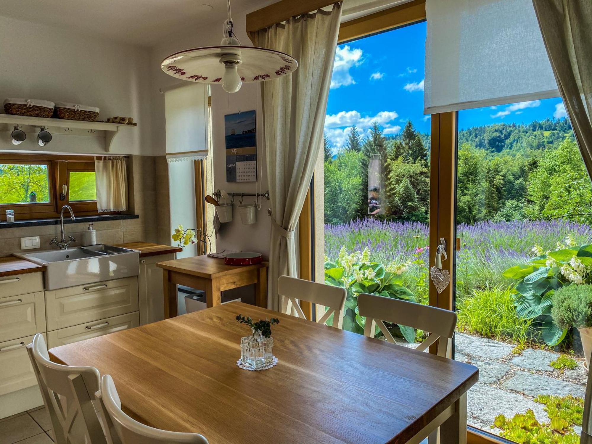 Na Kupcku Estate "Nature Reatreat & Wellness" Idrija Bagian luar foto
